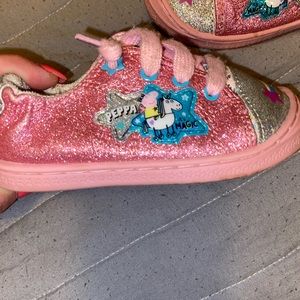 Peppa Pig glitter casual bump toe sneaker size 8
